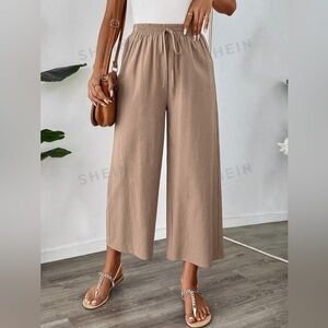 H&M Flowy Khaki Capri Pants with Elastic Waist